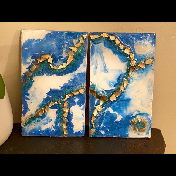 Geode resin wall art in wood & energetic crystals for attracting positive energy - Picture 13 of 16